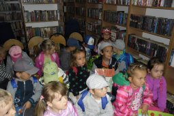 Przedszkolaki w bibliotece - lekcja biblioteczna_3
